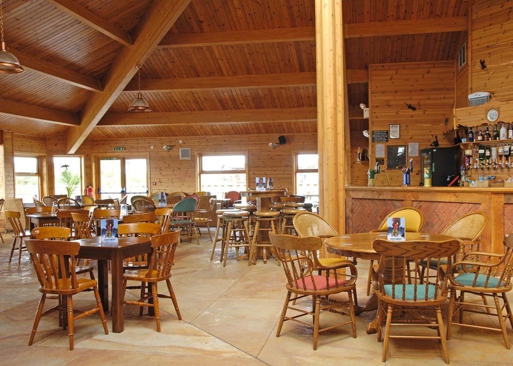 The Springs Lakeside Holiday Park Fladbury Номер фото