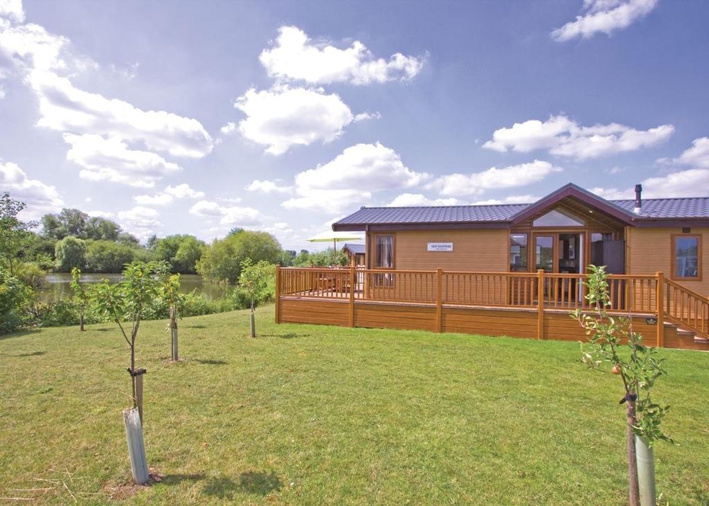 The Springs Lakeside Holiday Park Fladbury Номер фото
